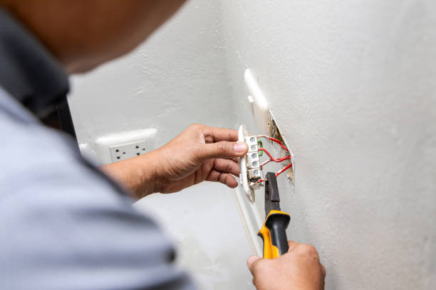 Best Electrical Outlet Repair  in Osceola, IA