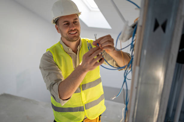 Best Licensed Electrician  in Osceola, IA